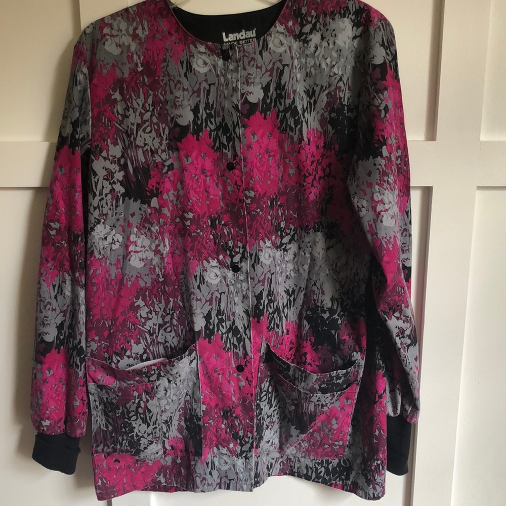 Scrub Jacket, Landau, Small,Snap closure with pockets